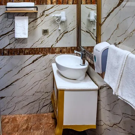 Hotel Black Lotus Smirne