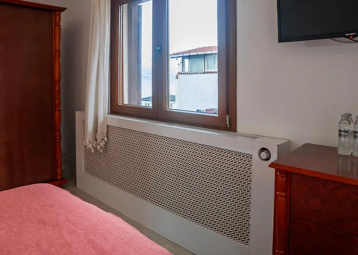 Black Lotus Szálloda