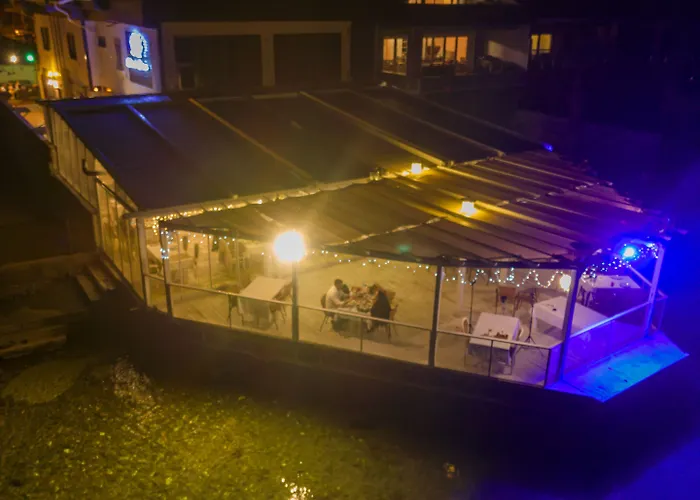 Black Lotus Szálloda